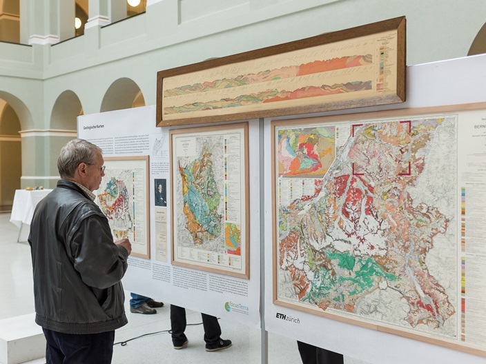 Posters with geological maps