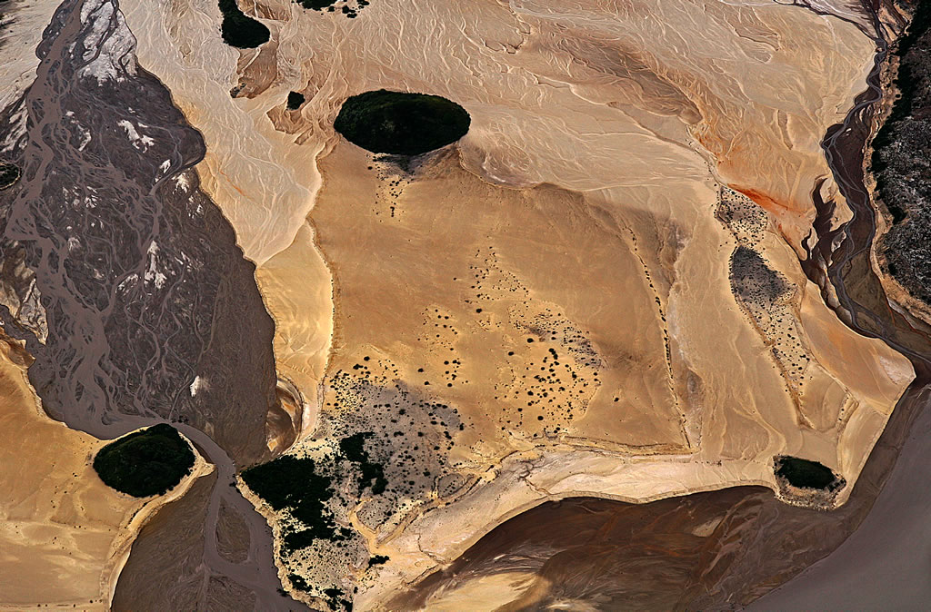 Enlarged view: Aerial view of the "Oasis valley"