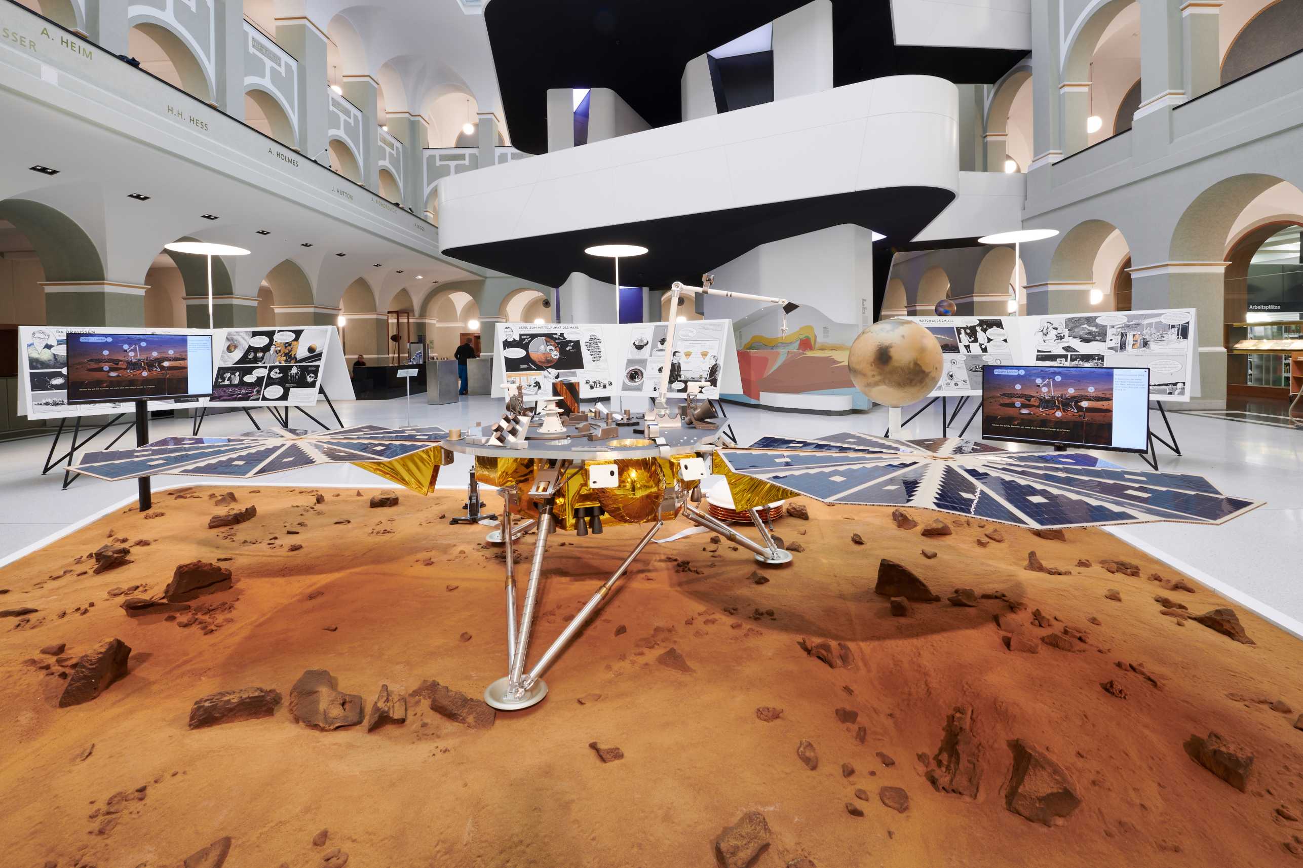 InSight Mars Lander Modell – von vorne